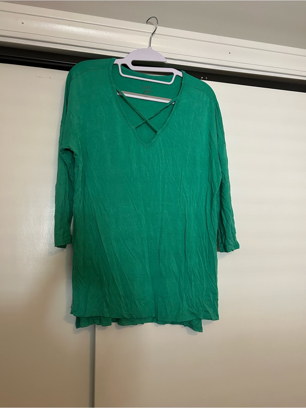 Pink Rose Emerald Green V-Neck Crisscross Long Sleeve Top